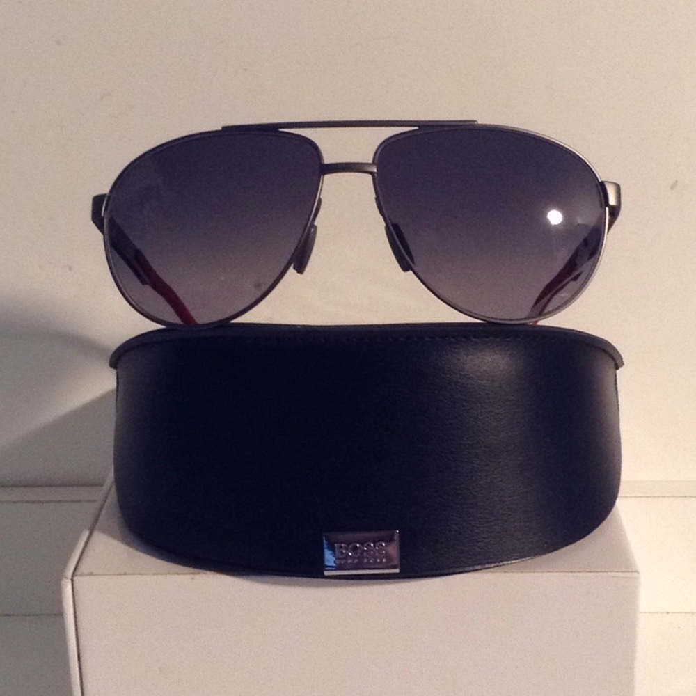 Men's Sungalss (with Leather Case)